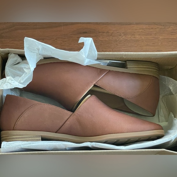 Clarks Pure Belle Slip On Leather Shoes 8M NIOB - Picture 13 of 13